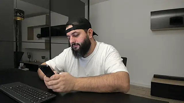 DravenPeak online show from 12-14-25, 04:23