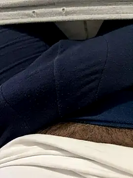 Kuaker077 online show from 10-05-25, 08:51