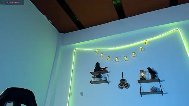 Snapshot of 77Neferkitty77 chatting on 10-13-25, 12:10 77Neferkitty77 online show from 10-13-25, 12:10