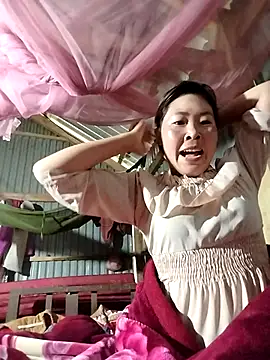 vivi cute online show from 10-04-25, 12:08