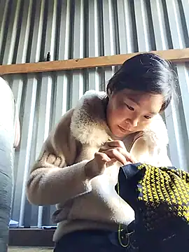 vivi cute online show from 10-05-25, 02:21