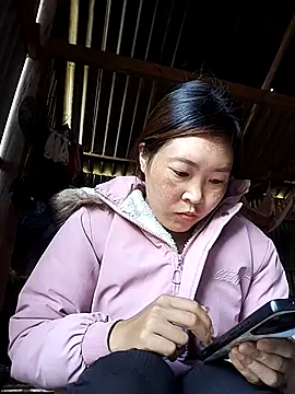 vivi cute online show from 10-23-25, 01:16