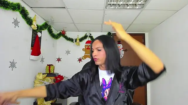 Aisha hotts777 online show from 12-23-25, 08:01