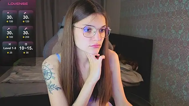 Snapshot of magic_shy_ chatting on 09-14-25, 03:33 magic shy  online show from 09-14-25, 03:33