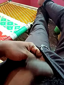 Snapshot of dolphiinn chatting on 11-01-25, 04:25 dolphiinn online show from 11-01-25, 04:25