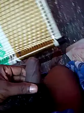 Snapshot of dolphiinn chatting on 11-24-25, 01:11 dolphiinn online show from 11-24-25, 01:11