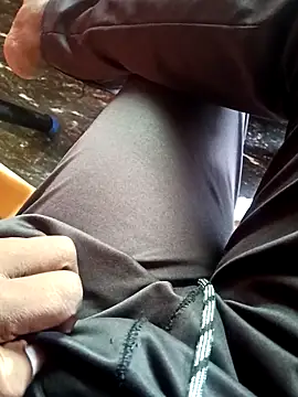 Snapshot of dolphiinn chatting on 11-26-25, 02:12 dolphiinn online show from 11-26-25, 02:12