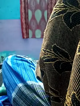 Snapshot of dolphiinn chatting on 11-29-25, 03:48 dolphiinn online show from 11-29-25, 03:48