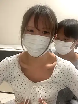 Snapshot of reon_reonreon chatting on 11-11-25, 06:57 reon reonreon online show from 11-11-25, 06:57