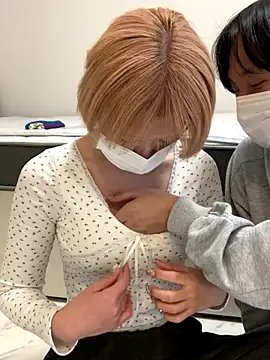 Snapshot of reon_reonreon chatting on 12-16-25, 05:12 reon reonreon online show from 12-16-25, 05:12