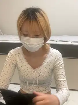 Snapshot of reon_reonreon chatting on 03-02-26, 10:00 reon reonreon online show from 03-02-26, 10:00