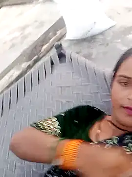 Snapshot of Mohini-xx chatting on 09-14-25, 12:48 Mohini-xx online show from 09-14-25, 12:48