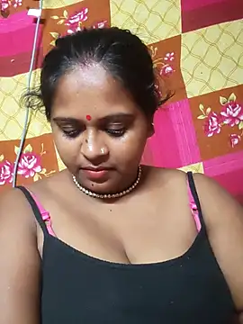 Snapshot of Hot-Show2 chatting on 09-10-25, 03:56 Hot-Show2 online show from 09-10-25, 03:56