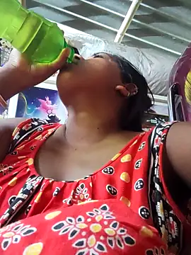 Snapshot of Hot-Show2 chatting on 09-29-25, 07:02 Hot-Show2 online show from 09-29-25, 07:02