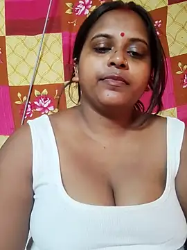 Snapshot of Hot-Show2 chatting on 10-17-25, 09:56 Hot-Show2 online show from 10-17-25, 09:56