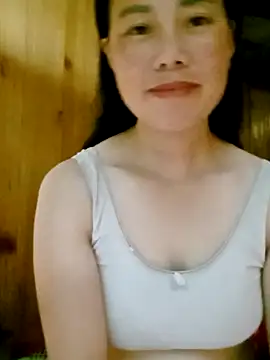 Snapshot of LyyChac chatting on 09-16-25, 02:12 LyyChac online show from 09-16-25, 02:12