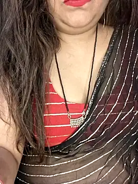 indian-hotmilfs online show from 04-23-26, 07:27