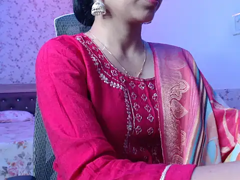 snow white123 online show from 11-30-25, 08:57