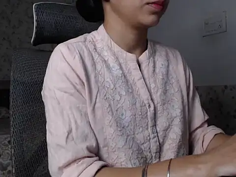 snow white123 online show from 12-14-25, 08:57