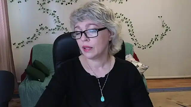 Snapshot of Rosette_Pricky chatting on 06-05-26, 02:34 Rosette Pricky online show from 06-05-26, 02:34