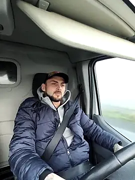 Snapshot of papichulo0099 chatting on 12-18-25, 06:30 papichulo0099 online show from 12-18-25, 06:30