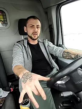 Snapshot of papichulo0099 chatting on 01-06-26, 10:52 papichulo0099 online show from 01-06-26, 10:52