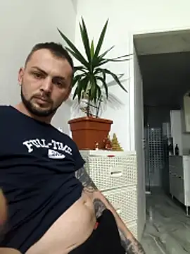 Snapshot of papichulo0099 chatting on 01-07-26, 03:31 papichulo0099 online show from 01-07-26, 03:31