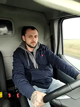 Snapshot of papichulo0099 chatting on 02-10-26, 06:39 papichulo0099 online show from 02-10-26, 06:39