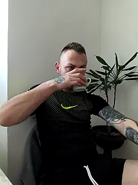 Snapshot of papichulo0099 chatting on 02-14-26, 06:10 papichulo0099 online show from 02-14-26, 06:10