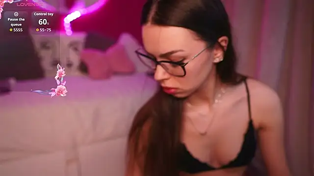 alexxisrae online show from 03-06-26, 04:42