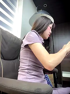 Snapshot of littleqiu chatting on 09-24-25, 08:50 littleqiu online show from 09-24-25, 08:50