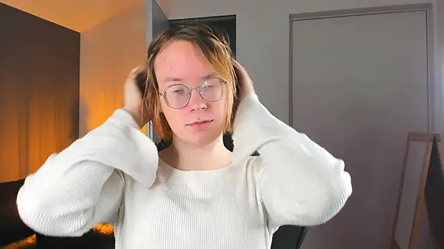 Snapshot of Amanda_Butlerr chatting on 10-04-25, 10:35 Amanda Butlerr online show from 10-04-25, 10:35