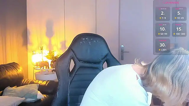 Snapshot of Amanda_Butlerr chatting on 10-12-25, 09:41 Amanda Butlerr online show from 10-12-25, 09:41