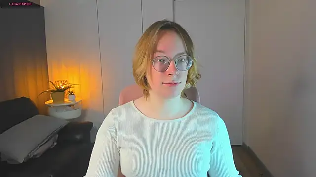 Amanda Butlerr online show from 04-02-26, 02:15