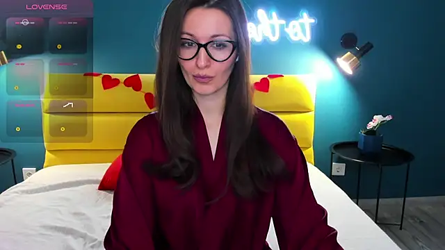 Joan Nelson online show from 02-09-26, 01:31