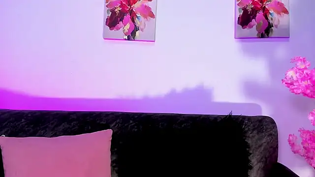 SagiraBelle online show from 04-21-26, 05:39