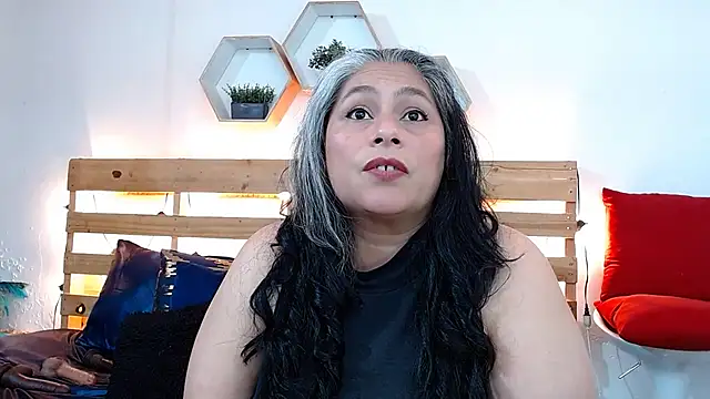 sheila reeves2772 online show from 10-10-25, 05:34