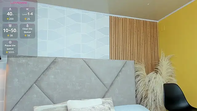 Brunnette Sensation online show from 10-30-25, 06:30