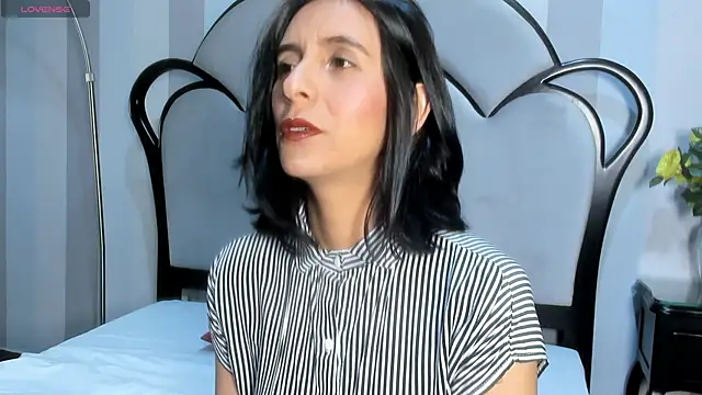 Snapshot of MiaAmore_ chatting on 10-11-25, 07:45 MiaAmore online show from 10-11-25, 07:45