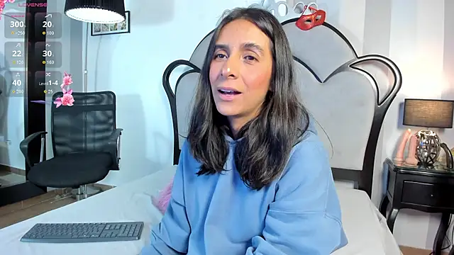 MiaAmore  online show from 07-23-26, 06:17
