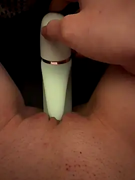 Snapshot of Heissemaus03819 chatting on 09-27-25, 05:18 Heissemaus03819 online show from 09-27-25, 05:18