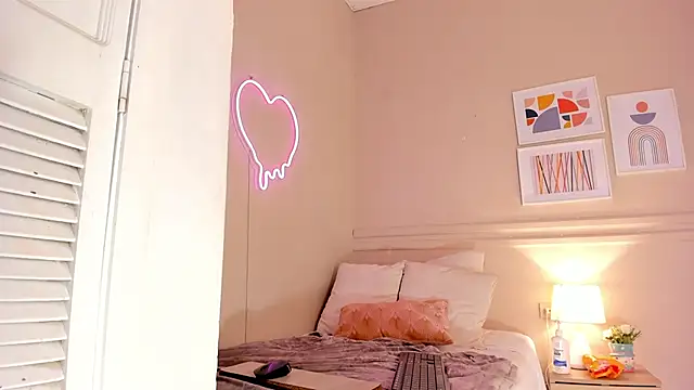  aleja x online show from 09-19-25, 06:41