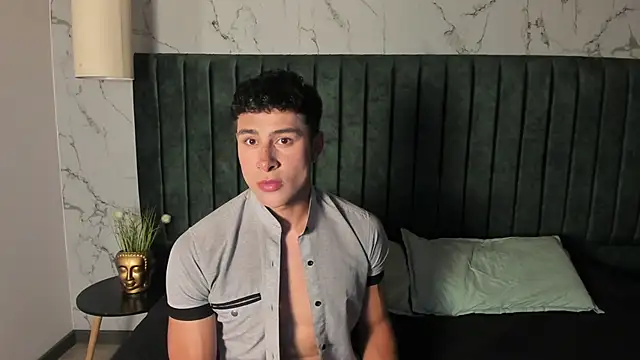 AustinJones  online show from 11-13-25, 07:02