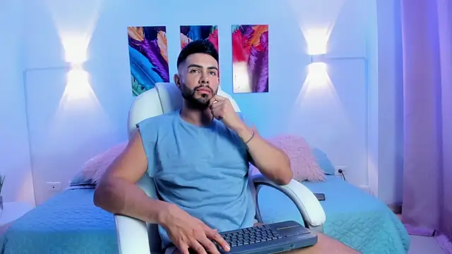 ZarekFox online show from 09-18-25, 11:51