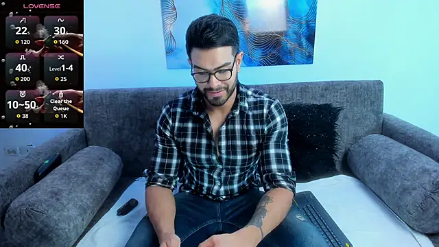 ZarekFox online show from 10-13-25, 07:25