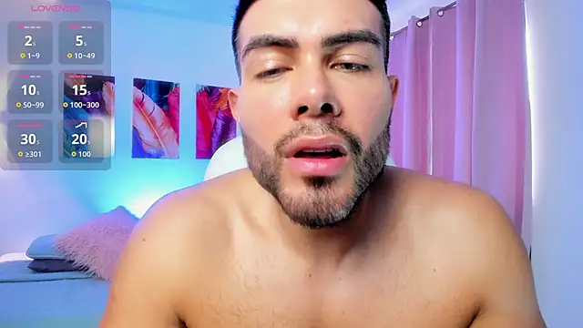 Snapshot of ZarekFox chatting on 11-15-25, 07:54 ZarekFox online show from 11-15-25, 07:54