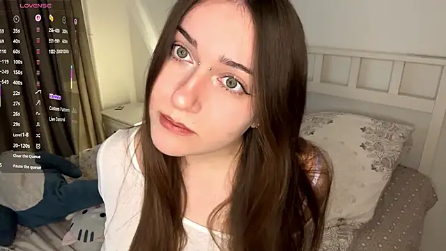 Snapshot of RachaelJuntunen chatting on 10-24-25, 09:28 RachaelJuntunen online show from 10-24-25, 09:28