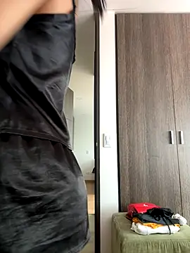 Victoria alson online show from 10-21-25, 03:24