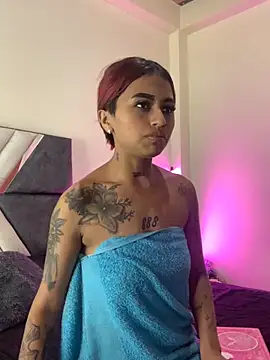 Snapshot of Dirty_isabella18 chatting on 10-19-25, 08:31 Dirty isabella18 online show from 10-19-25, 08:31