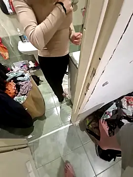 Snapshot of RimMasterAndYourJuice chatting on 11-09-25, 03:54 RimMasterAndYourJuice online show from 11-09-25, 03:54